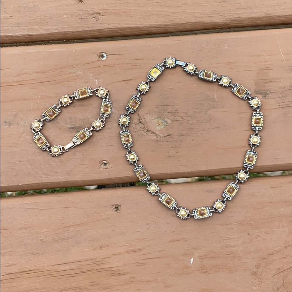 Premier Designs Matching Necklace and bracelet, brown stones